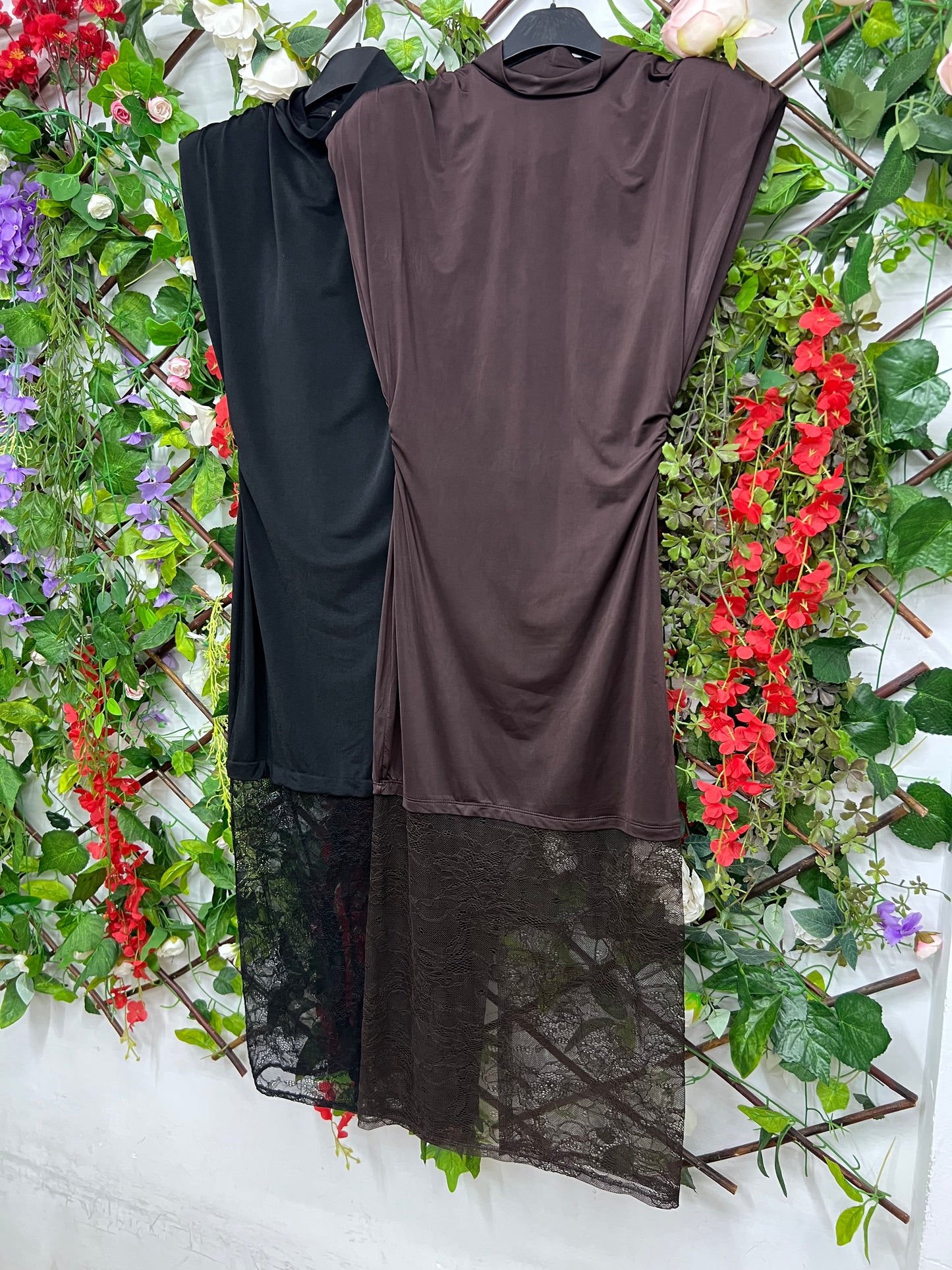 Vestido Satinado Encaje