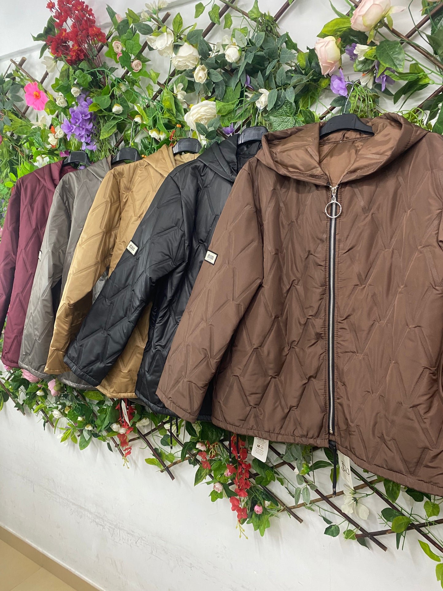 Cazadora Capucha Acolchada Liss