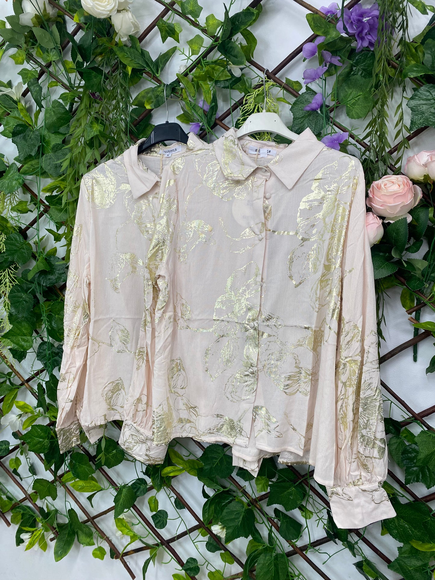 Blusa Vaporosa Estampado Dorado