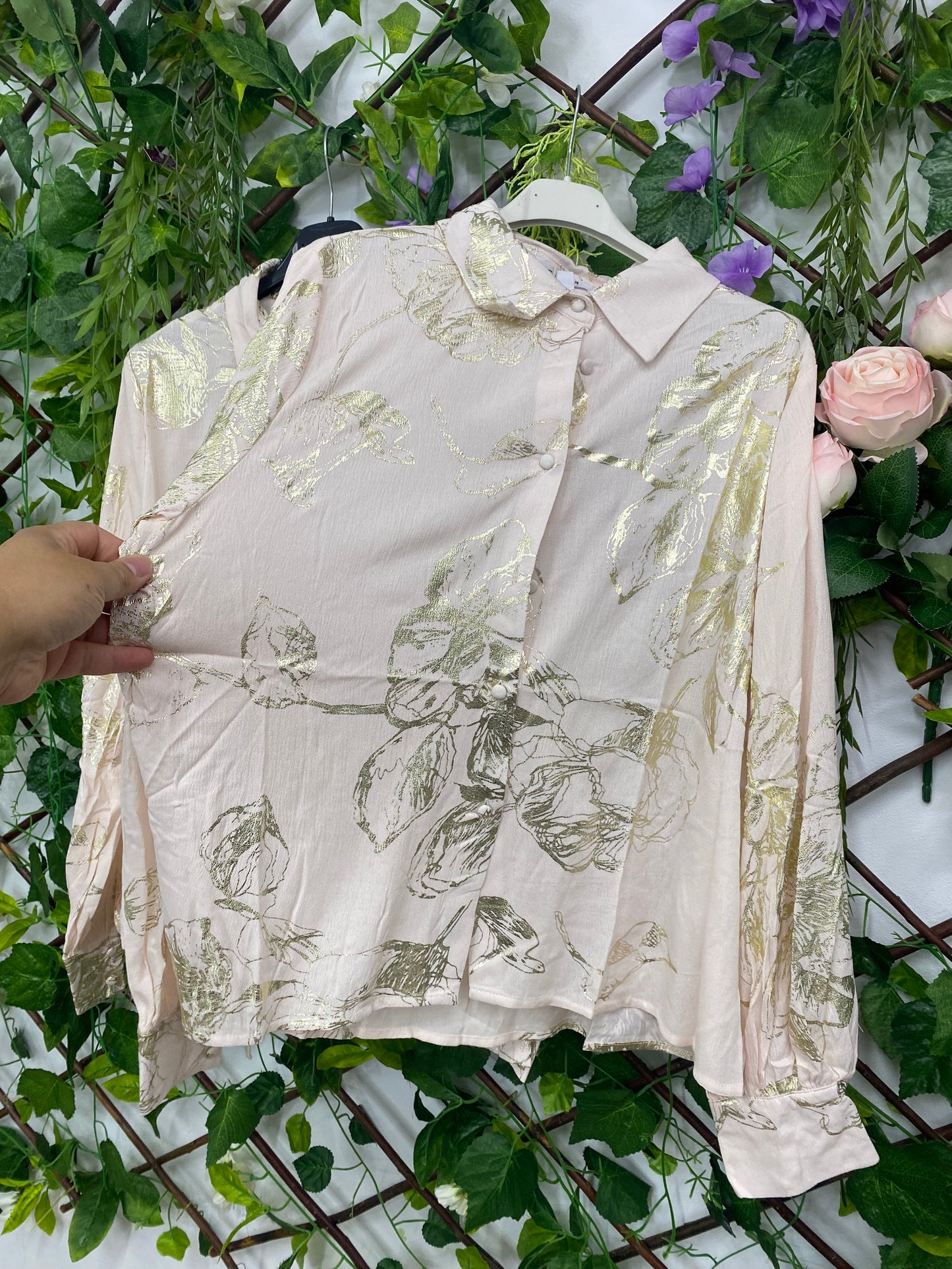 Blusa Vaporosa Estampado Dorado