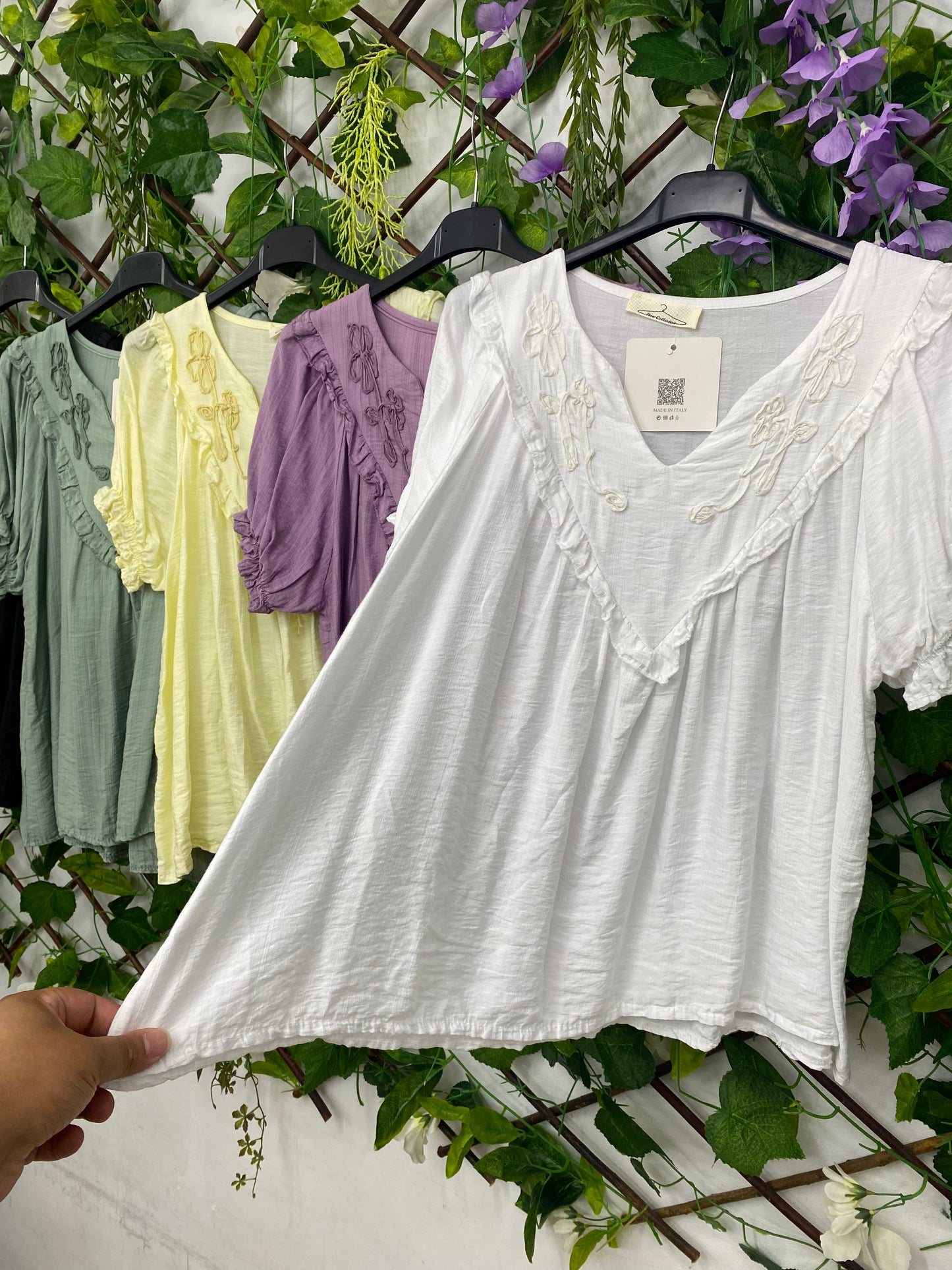 Blusa Volante y Encaje