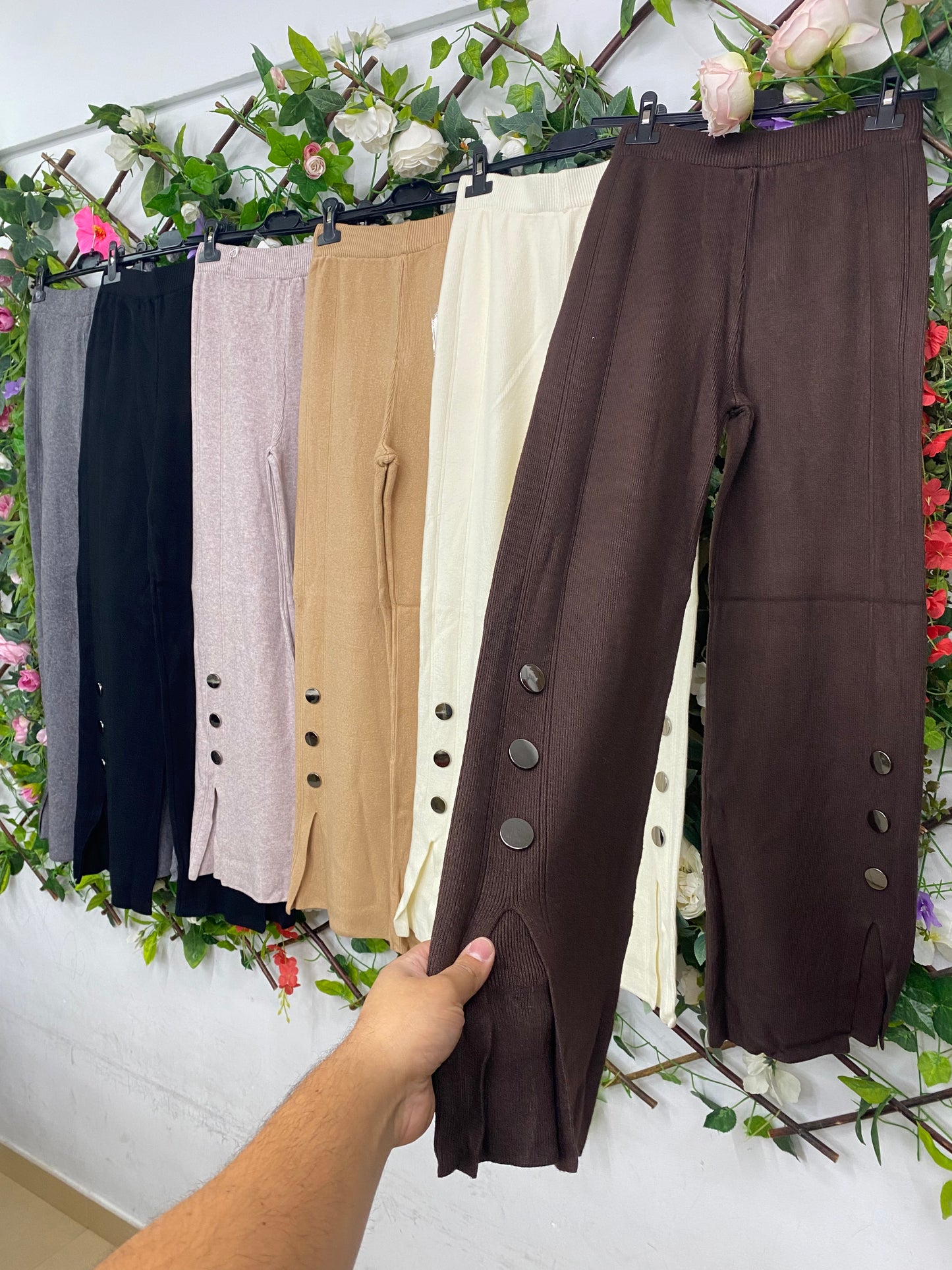 Pantalon Punto Botones Plata