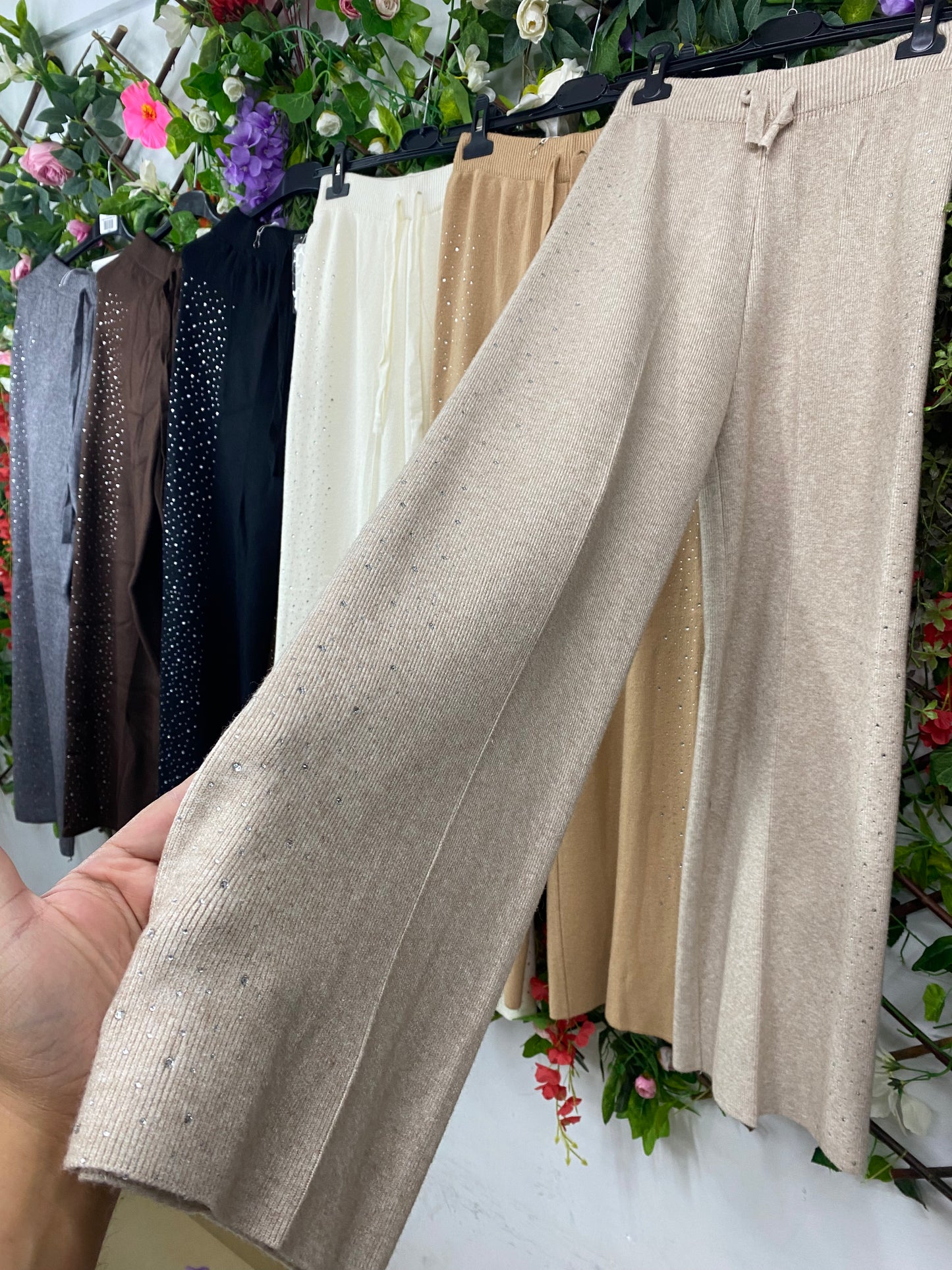 Pantalon Punto Piedras Lateral