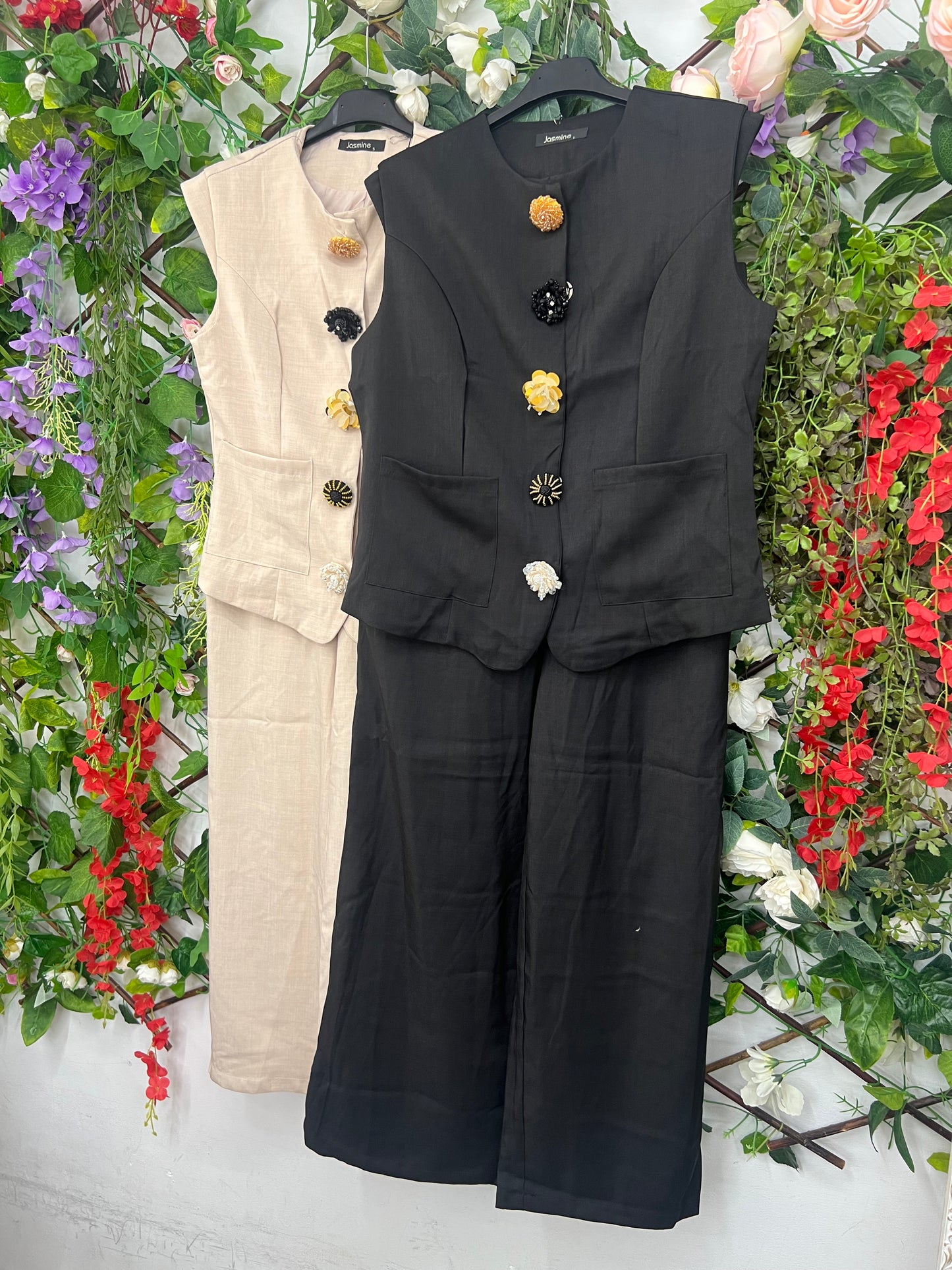 Conjunto Chaleco Botones Decorativos