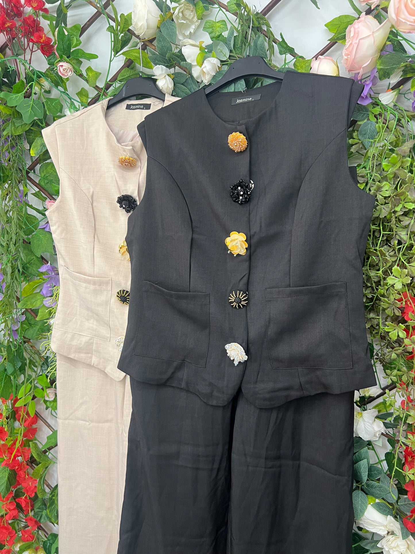 Conjunto Chaleco Botones Decorativos