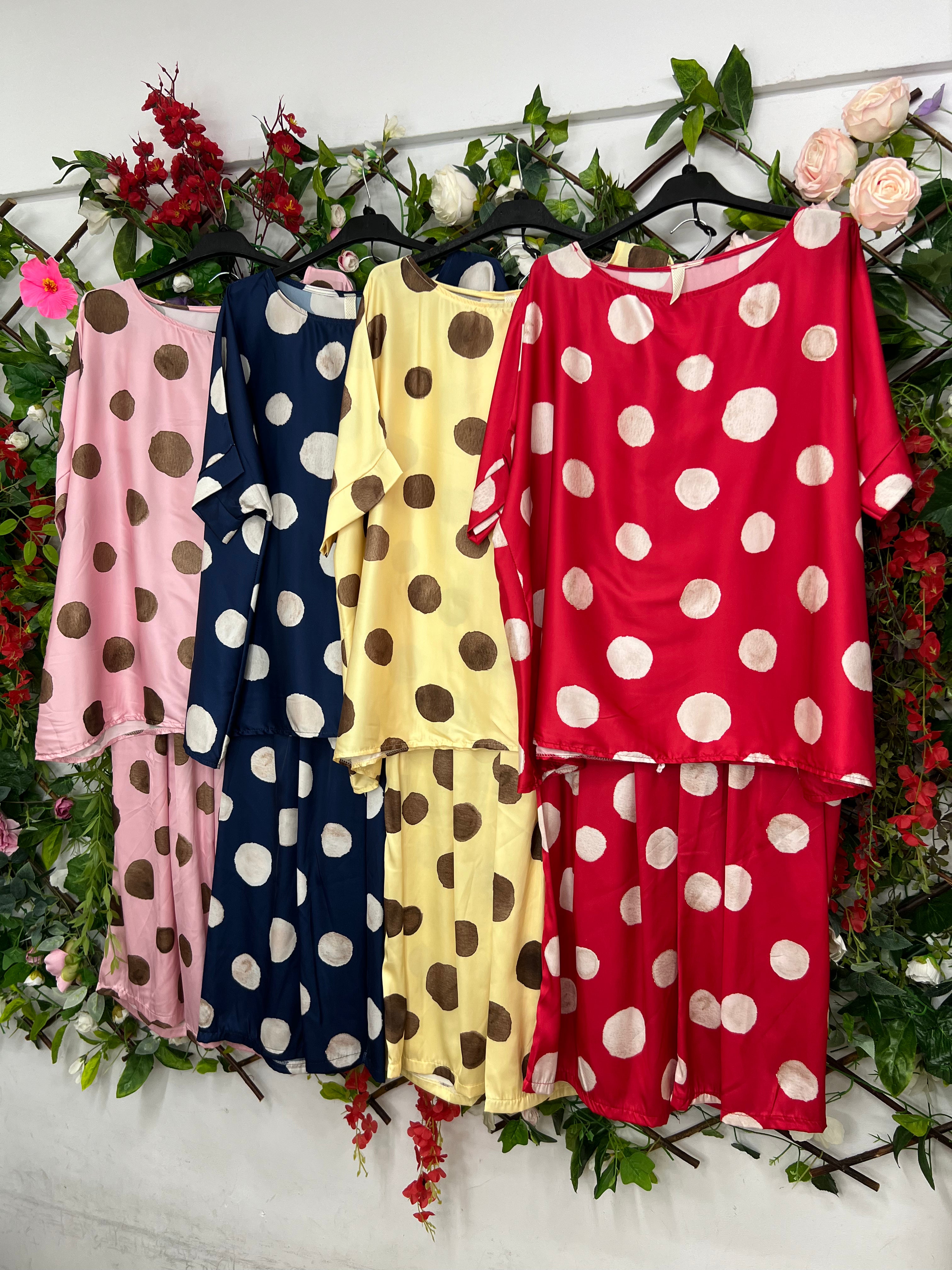 Conjunto Lunares