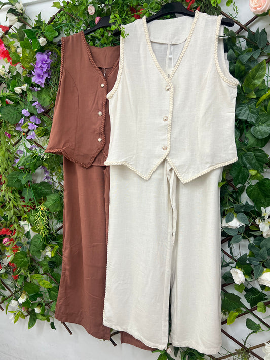 Conjunto Chaleco Bordado