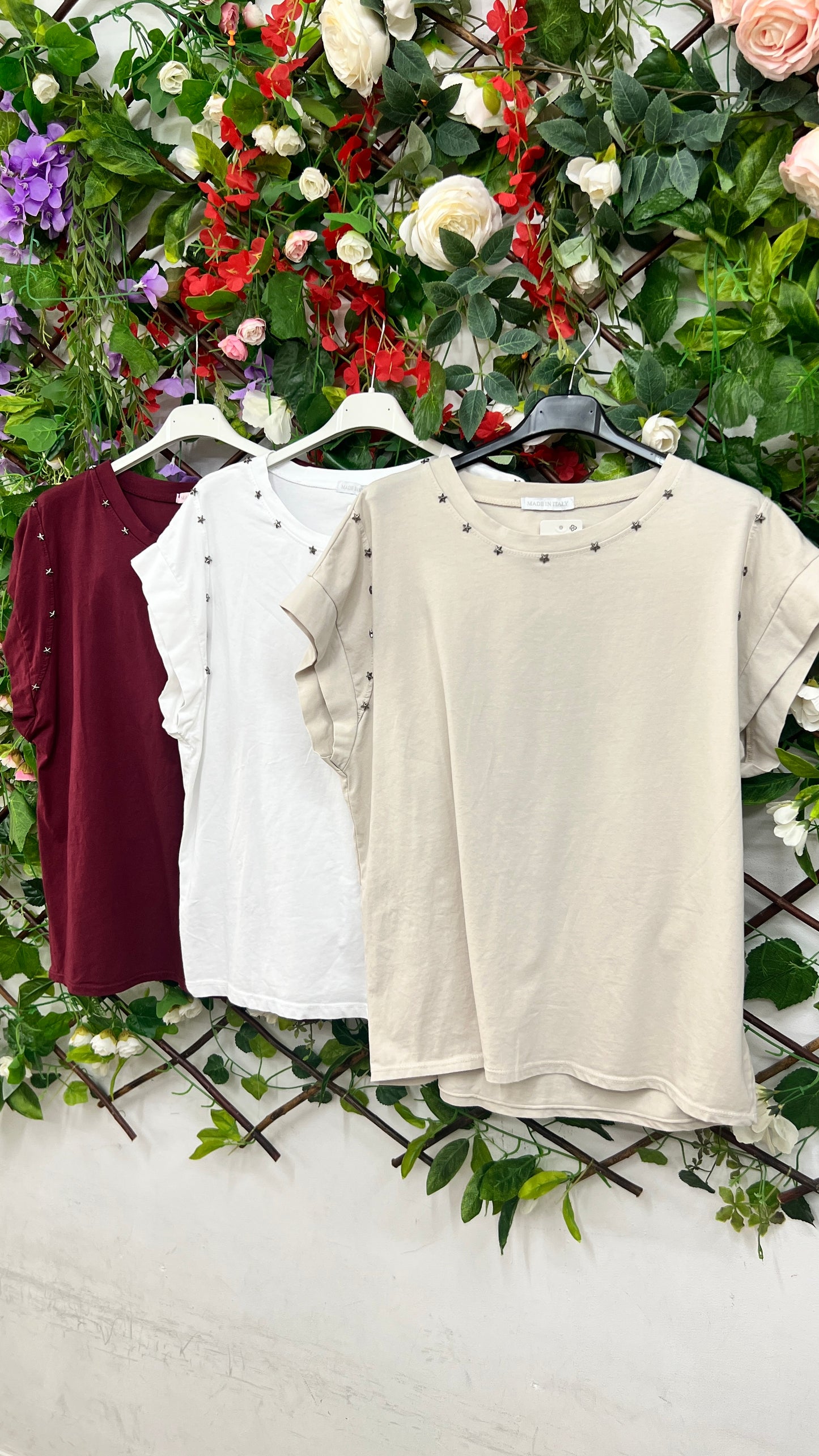 Camiseta Tachas Estrellas