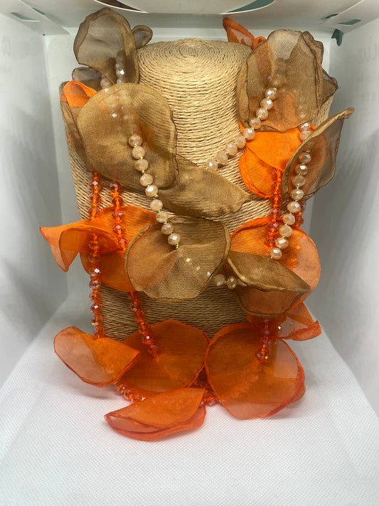 Collar Flores y Tela