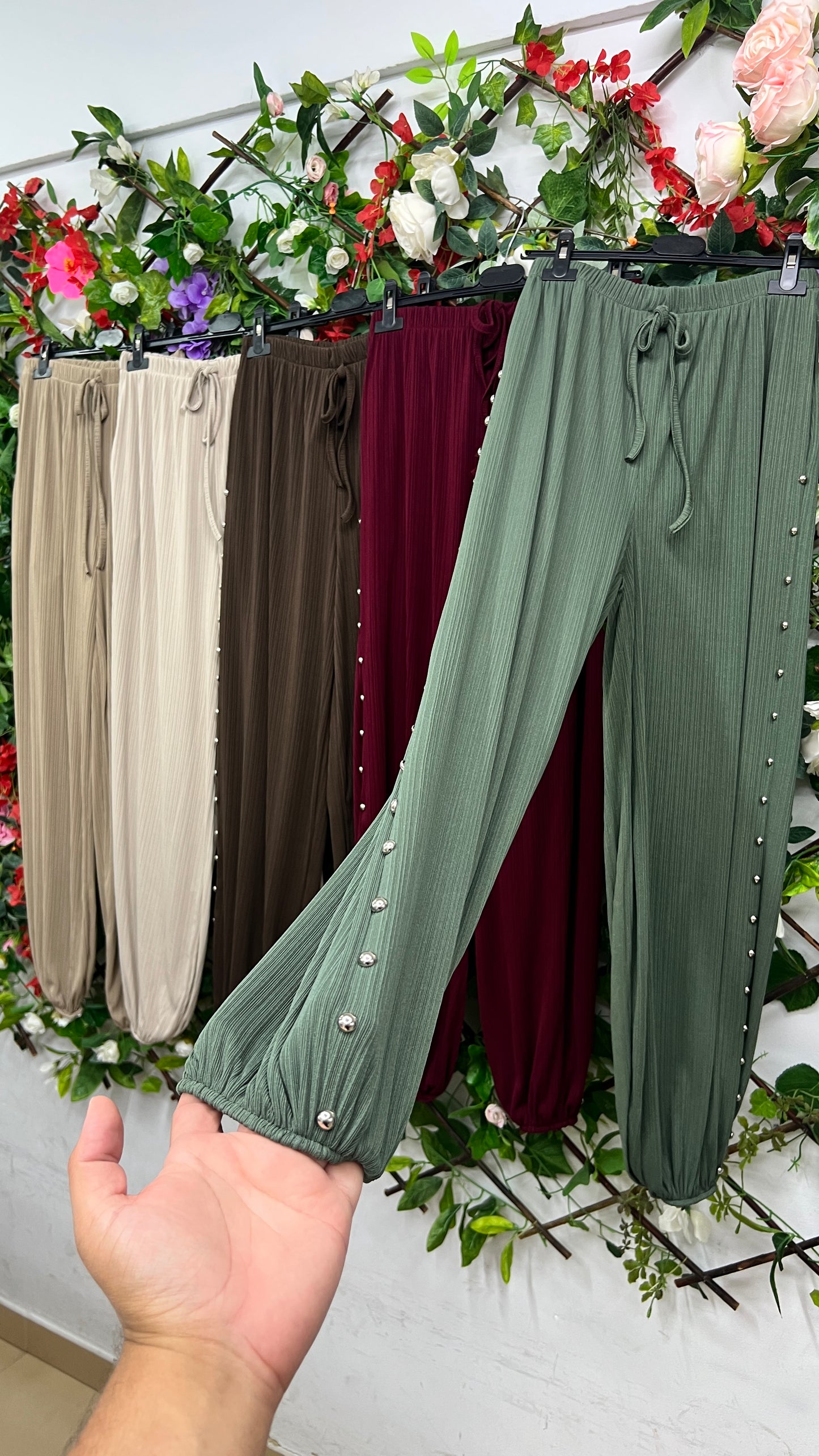 Pantalon Curvy Bombacho Tachas