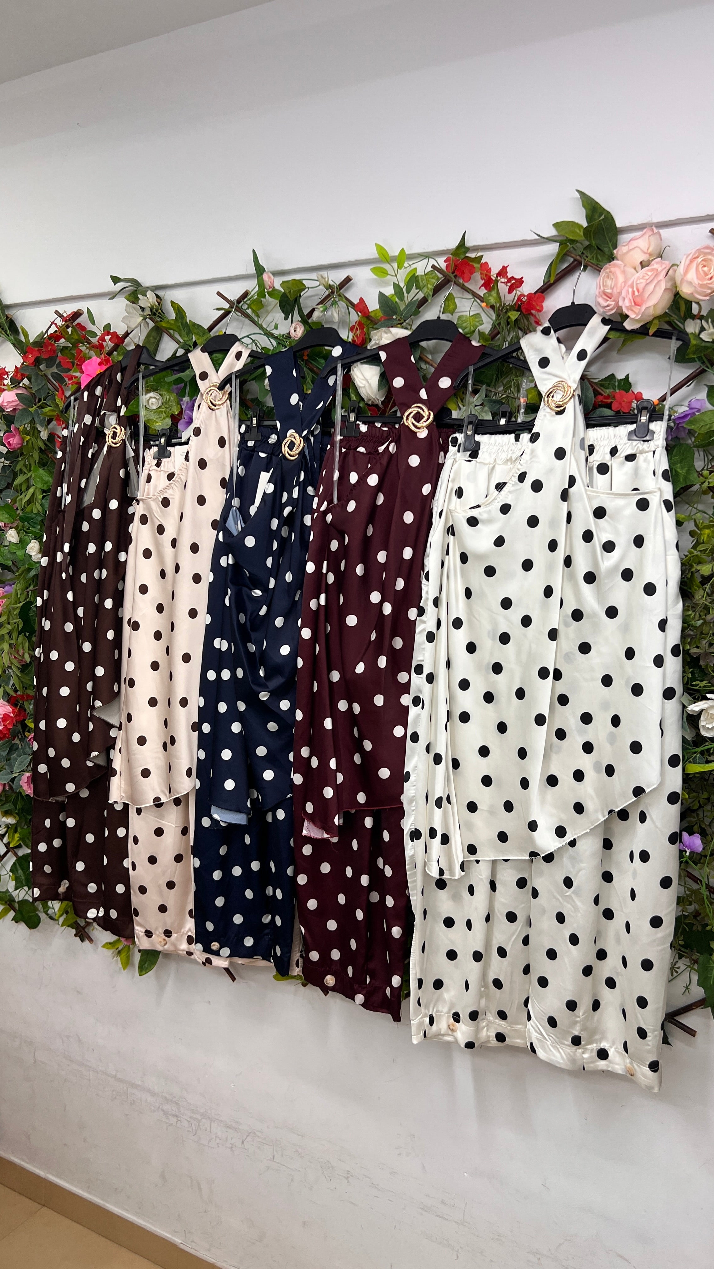 Conjunto Seda Lunares