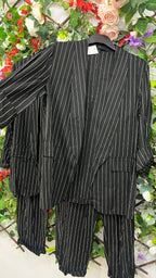 Traje Rayas