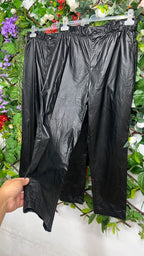 Pantalon PoliPiel Volantes