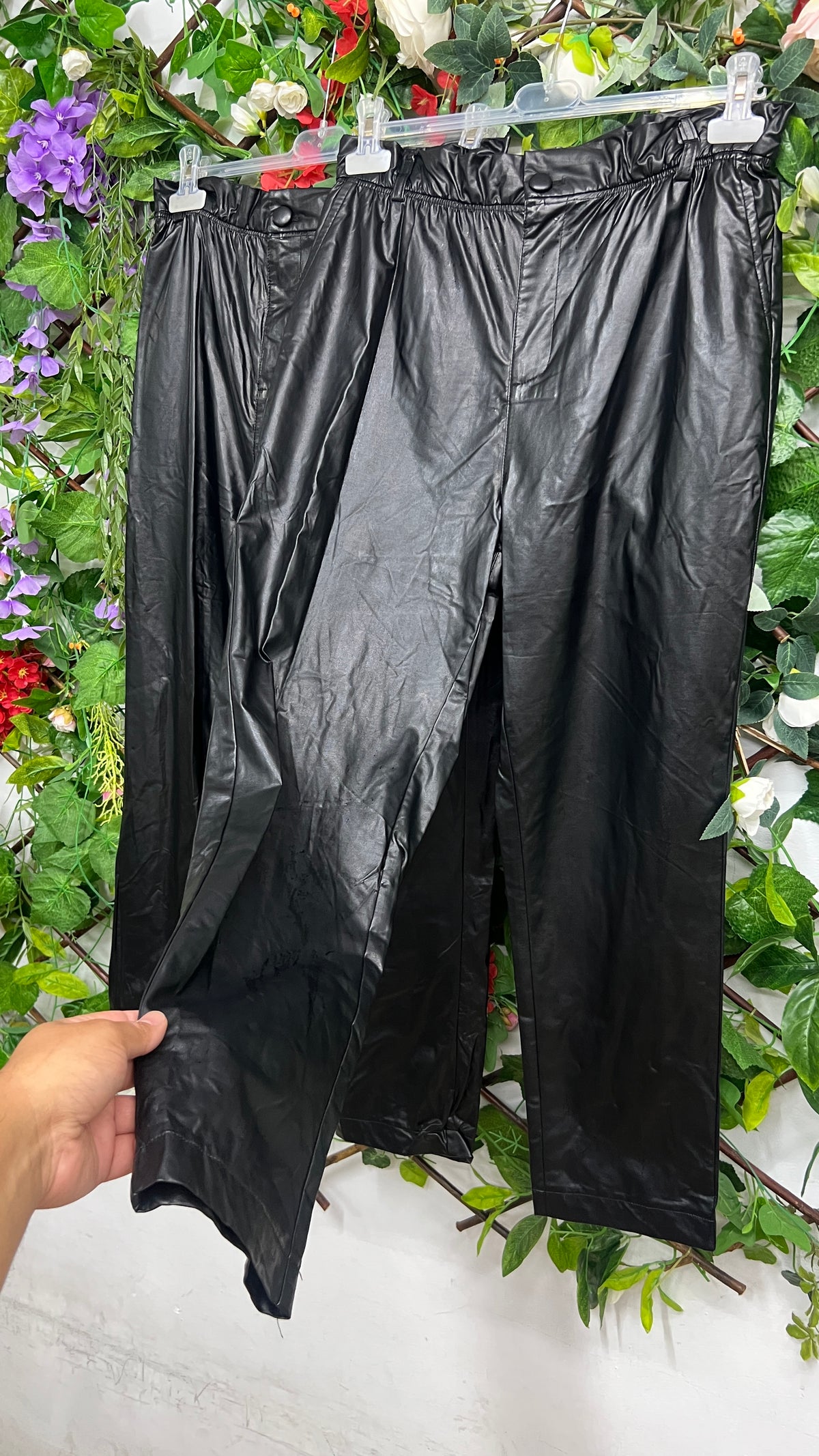 Pantalon PoliPiel Volantes